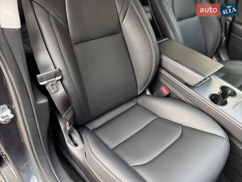 Седан Tesla Model 3 2023 в Тернополі фото 42 Седан Tesla Model 3 2023 в Тернополі