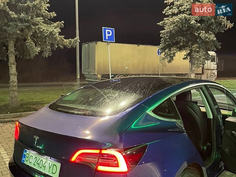 Седан Tesla Model 3 2019 в Львові фото 21 Седан Tesla Model 3 2019 в Львові