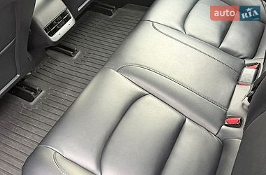 Седан Tesla Model 3 2020 в Тернополе