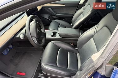 Седан Tesla Model 3 2022 в Золочеве