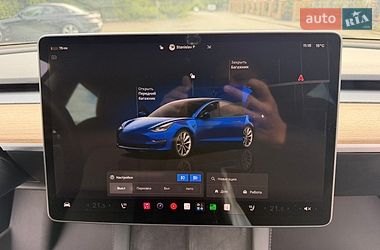 Седан Tesla Model 3 2022 в Золочеве