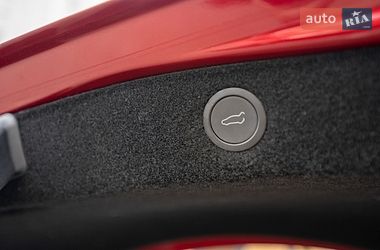 Седан Tesla Model 3 2024 в Киеве