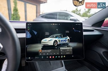 Седан Tesla Model 3 2024 в Киеве