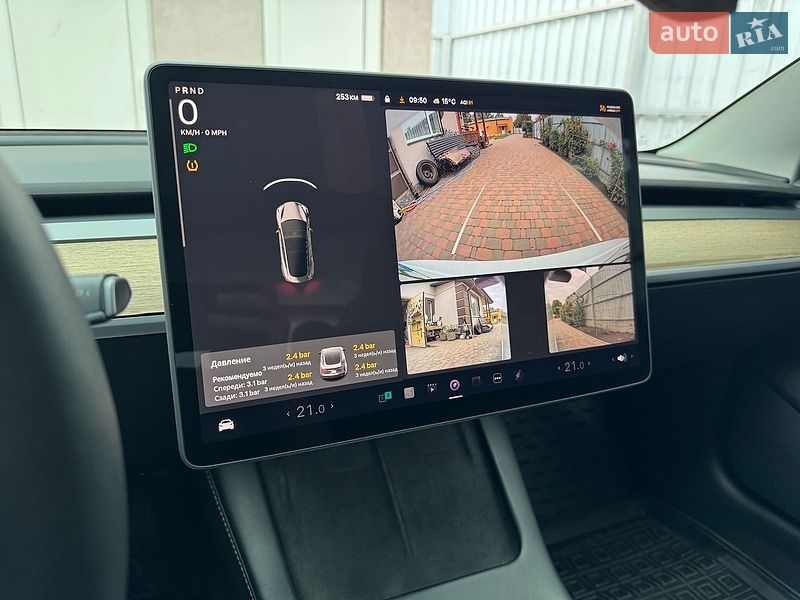 Седан Tesla Model 3 2021 в Миргороді