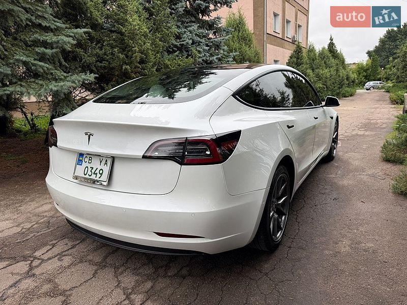 Седан Tesla Model 3 2021 в Нежине