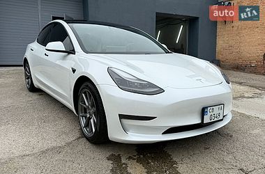 Седан Tesla Model 3 2021 в Нежине