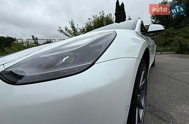 Седан Tesla Model 3 2021 в Нежине