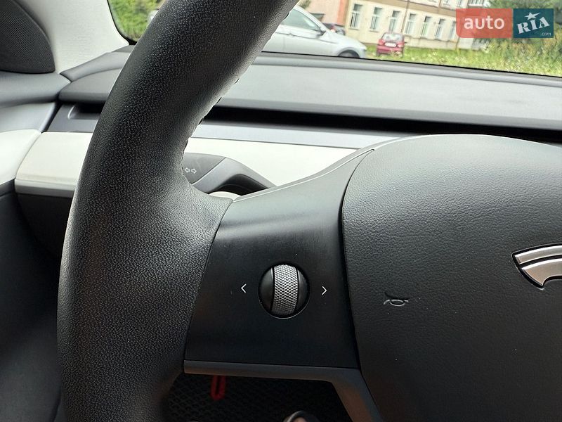 Седан Tesla Model 3 2021 в Нежине