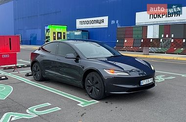 Седан Tesla Model 3 2025 в Ивано-Франковске