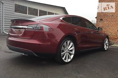 Хэтчбек Tesla Model S 2013 в Харькове