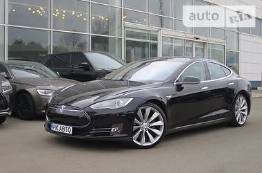 Седан Tesla Model S 2013 в Киеве