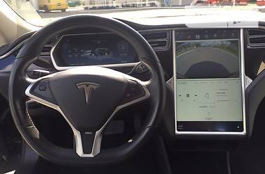 Лифтбек Tesla Model S 2013 в Староконстантинове