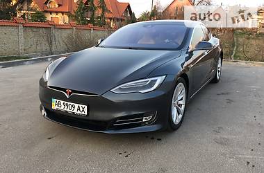 Лифтбек Tesla Model S 2016 в Виннице