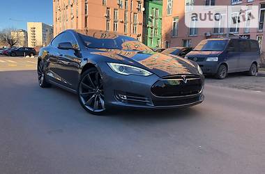 Седан Tesla Model S 2013 в Киеве