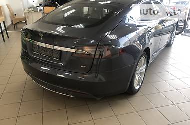 Седан Tesla Model S 2015 в Запорожье