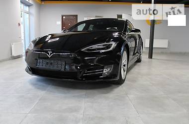 Лифтбек Tesla Model S 2018 в 