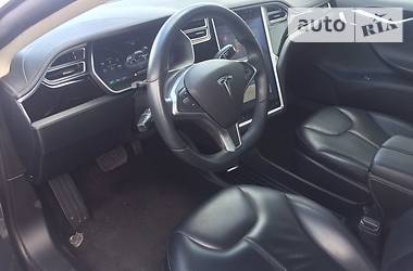 Седан Tesla Model S 2014 в Киеве