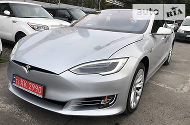 Седан Tesla Model S 2018 в Одессе