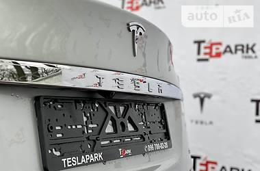 Лифтбек Tesla Model S 2013 в Киеве