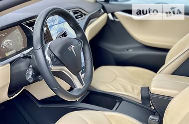 Лифтбек Tesla Model S 2013 в Киеве