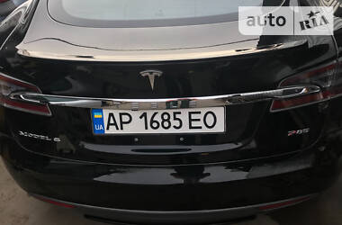 Хэтчбек Tesla Model S 2013 в Каменке-Днепровской