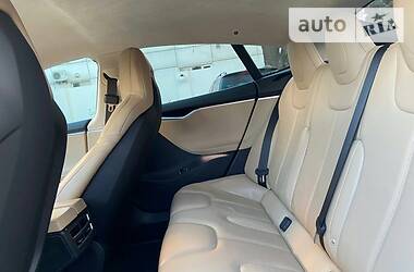 Лифтбек Tesla Model S 2016 в 