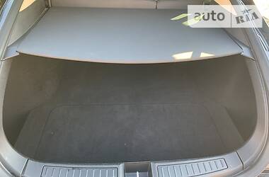 Хетчбек Tesla Model S 2014 в 