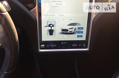 Ліфтбек Tesla Model S 2013 в Борисполі