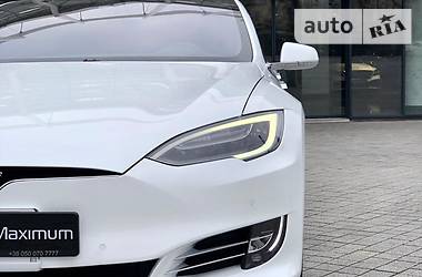 Ліфтбек Tesla Model S 2018 в 