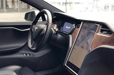 Ліфтбек Tesla Model S 2018 в 