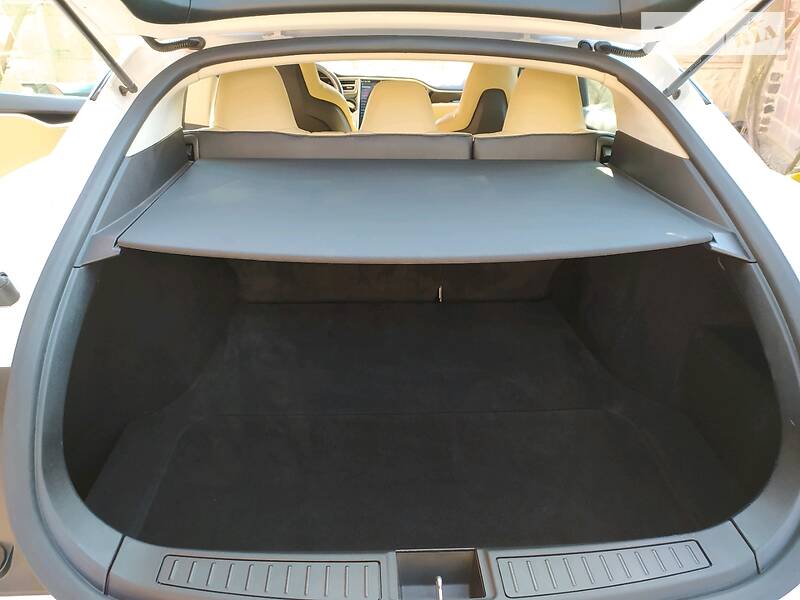 Седан Tesla Model S 2016 в Житомирі фото 59 Седан Tesla Model S 2016 в Житомирі