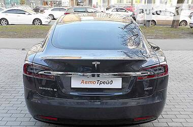 Седан Tesla Model S 2018 в Харькове