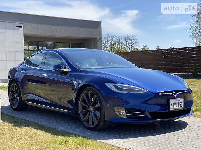 Ліфтбек Tesla Model S 2017 в Житомирі фото Ліфтбек Tesla Model S 2017 в Житомирі