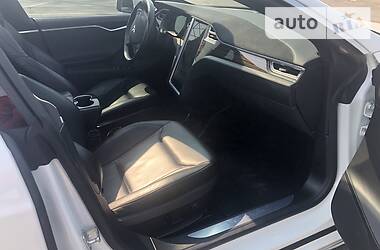 Хэтчбек Tesla Model S 2015 в Ужгороде