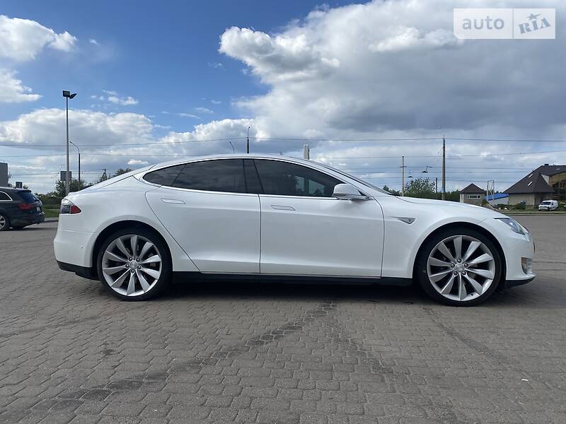 Хетчбек Tesla Model S 2013 в Луцьку