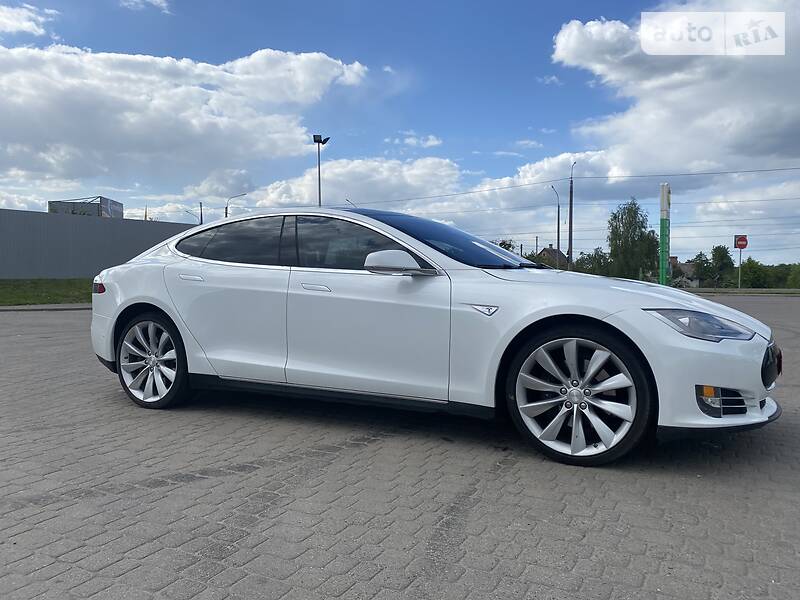 Хетчбек Tesla Model S 2013 в Луцьку