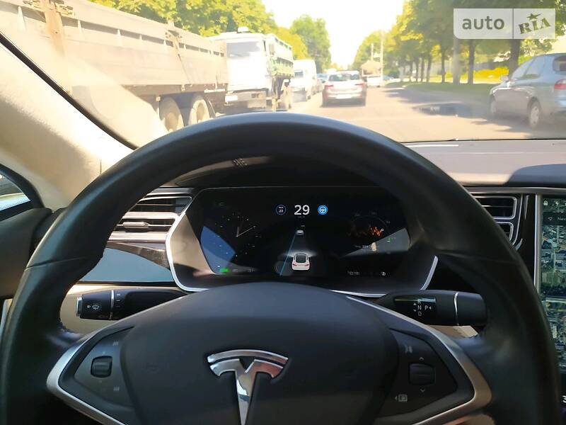 Седан Tesla Model S 2016 в Житомирі фото 28 Седан Tesla Model S 2016 в Житомирі