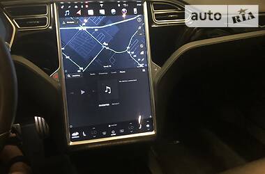 Седан Tesla Model S 2017 в Днепре