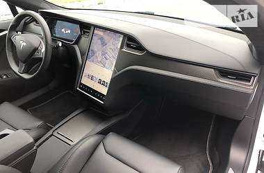 Седан Tesla Model S 2020 в Киеве