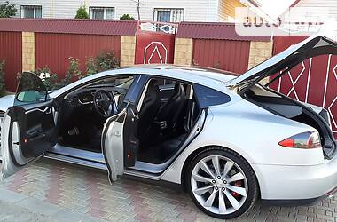 Хетчбек Tesla Model S 2013 в Одесі