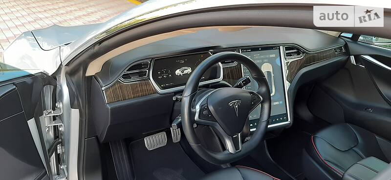 Хэтчбек Tesla Model S 2013 в Одессе