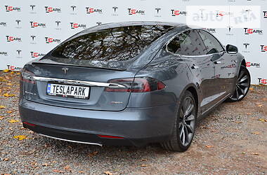 Лифтбек Tesla Model S 2013 в Киеве