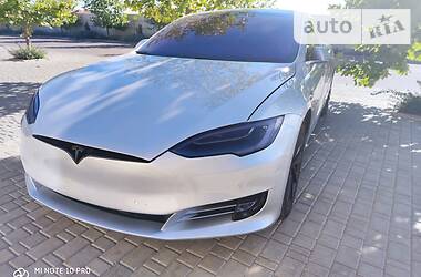 Седан Tesla Model S 2018 в Одессе