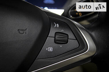 Седан Tesla Model S 2013 в 