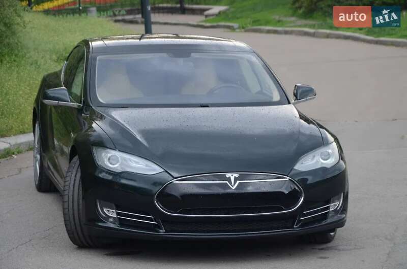 Tesla Model S 2012 Tesla Model S 2012