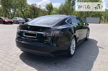 Хэтчбек Tesla Model S 2013 в Киеве