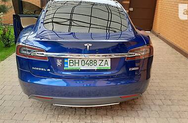 Лифтбек Tesla Model S 2015 в Одессе