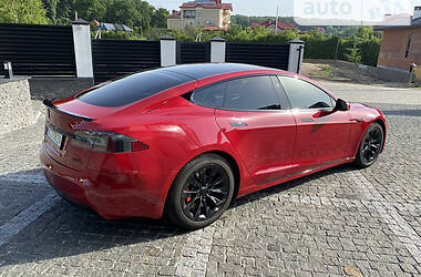 Седан Tesla Model S 2017 в Львові