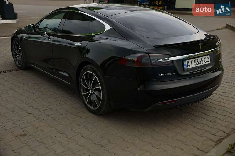 Хетчбек Tesla Model S 2015 в Коломиї