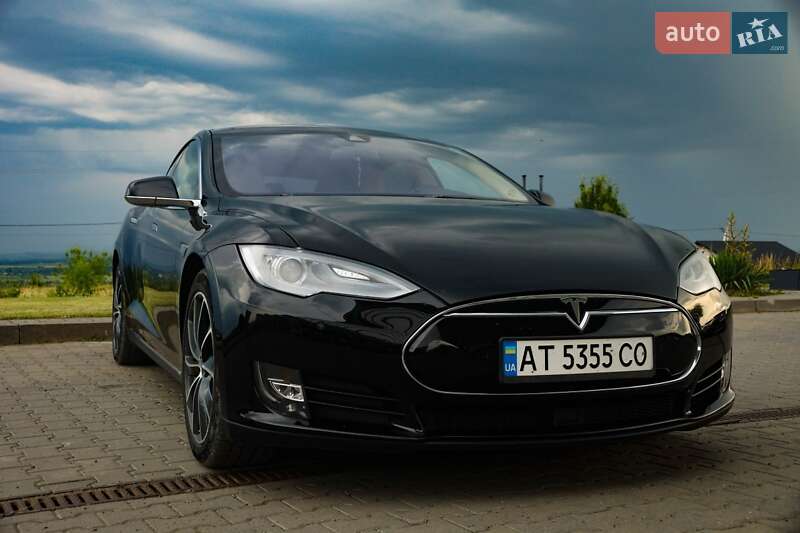 Хетчбек Tesla Model S 2015 в Коломиї